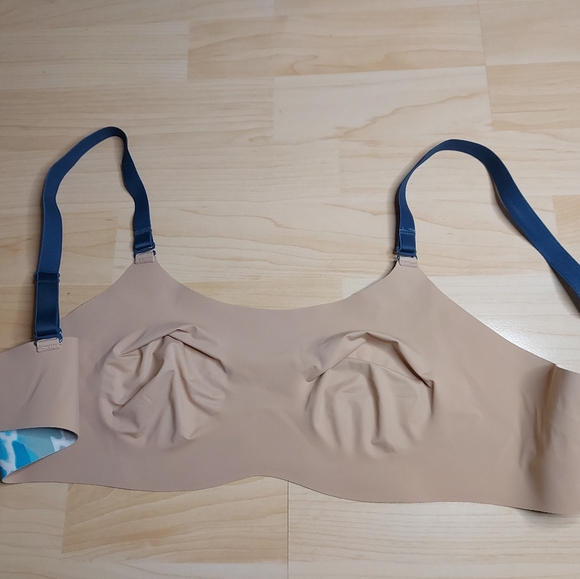 Knix Blue & White Pattern Bra - Picture 5 of 6